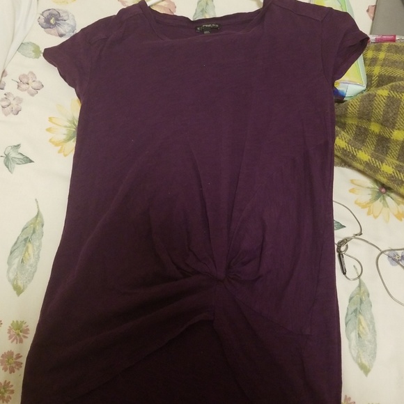 Express Tops - Express Tshirt